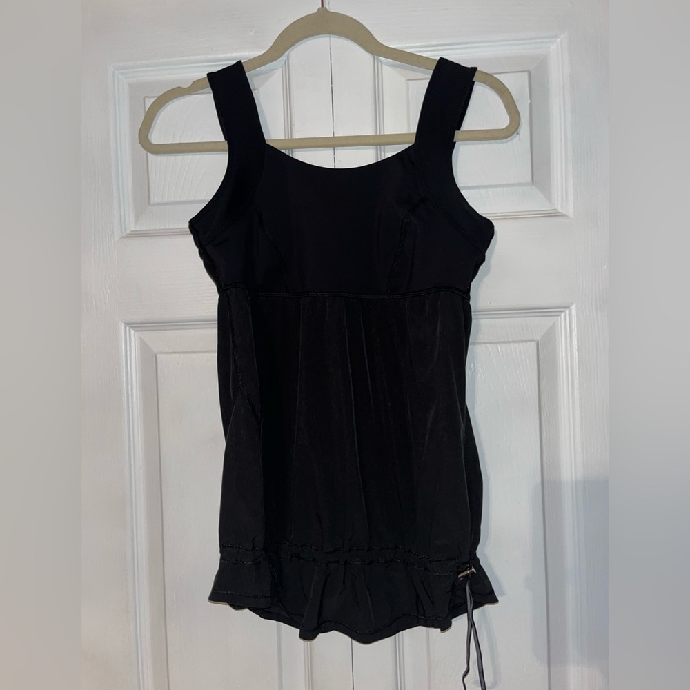 Lululemon Runbungee Cord Waist Tank